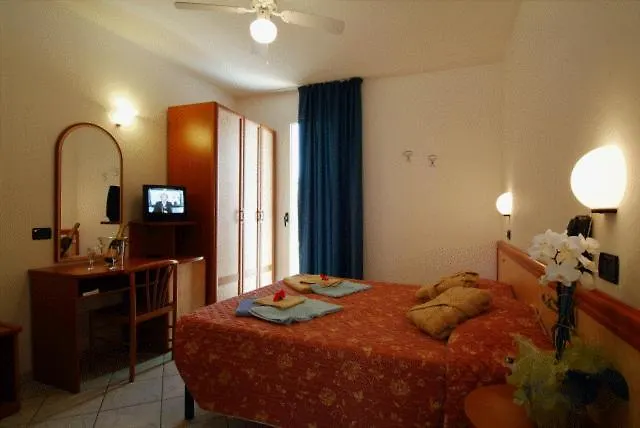 Hotel Dasamo - Dada 3*